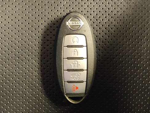 Used 2020 Nissan Rogue SL AWD/4WD image 32