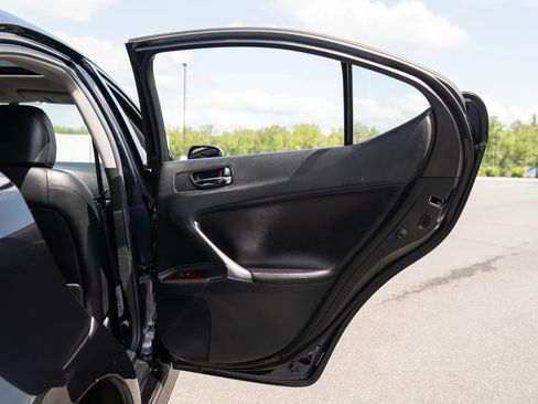 Used 2007 Lexus IS 250 AWD image 17