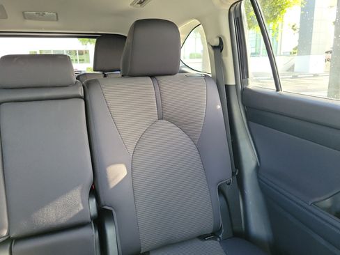 Used 2023 Toyota Highlander L FWD image 22
