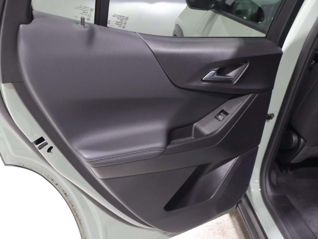 Used 2025 Chevrolet Equinox LT AWD/4WD image 19