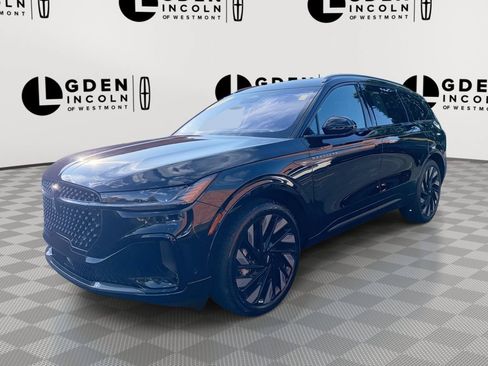 Used 2024 Lincoln Nautilus Reserve AWD/4WD image 1