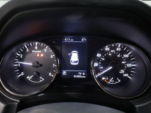 Used 2020 Nissan Rogue S image 36