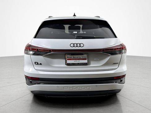 Used 2024 Audi Q4 e-tron Prestige w/ Black Optic Package image 4