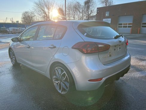 Used 2016 Kia Forte SX image 3