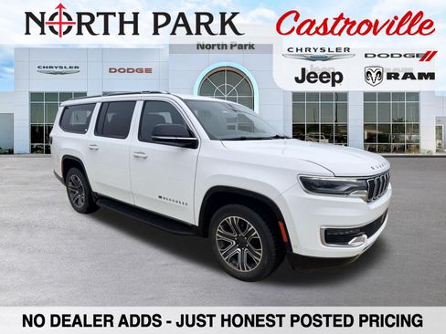 Used 2024 Jeep Wagoneer L Series II RWD image 1