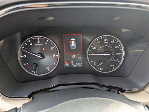 Used 2023 Subaru Outback Premium image 19