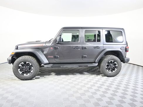 Used 2024 Jeep Wrangler Unlimited Rubicon w/ Dual Top Group AWD/4WD image 2