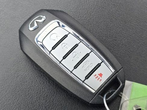 Used 2024 INFINITI Q50 Red Sport 400 image 32