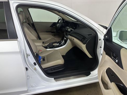 Used 2015 Honda Accord EX-L image 21
