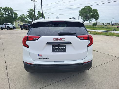 Used 2020 GMC Terrain SLT w/ Preferred Package FWD image 6