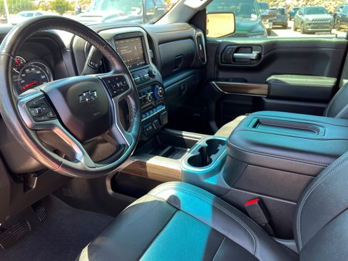Used 2020 Chevrolet Silverado 1500 LT Trail Boss AWD/4WD image 15