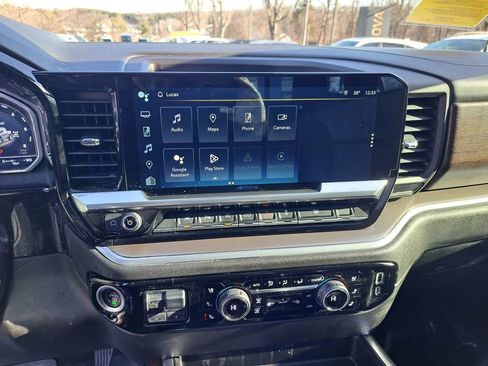 Used 2022 Chevrolet Silverado 1500 High Country image 36