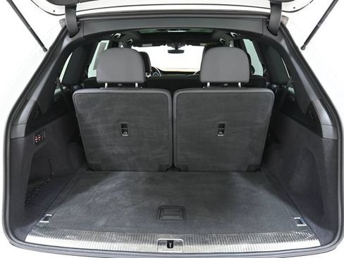 Used 2025 Audi Q7 3.0T Premium Plus AWD/4WD image 21