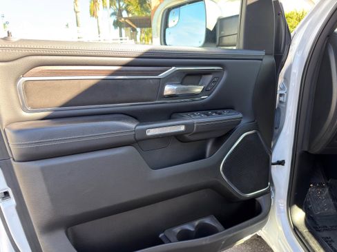 Used 2025 RAM 1500 Laramie image 24