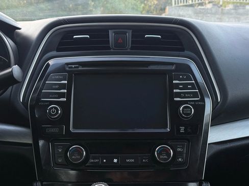 Used 2017 Nissan Maxima 3.5 SV image 32