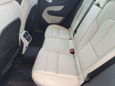 New 2026 Volvo XC40 B5 Plus w/ Protection Package Premier image 31