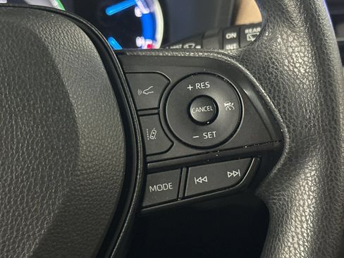 Certified 2025 Toyota RAV4 XLE AWD/4WD image 39