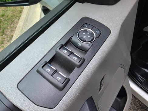 Used 2017 Ford F150 XL AWD/4WD image 11