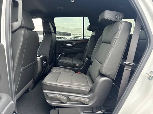 New 2026 GMC Yukon Denali w/ LPO, Floor Liner Package AWD/4WD image 12