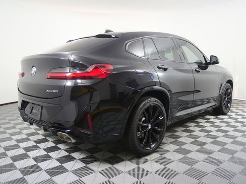 Used 2024 BMW X4 xDrive30i w/ Premium Package AWD/4WD image 3