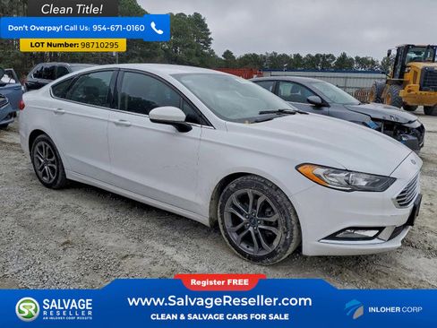Used 2017 Ford Fusion SE w/ Equipment Group 201A image 5
