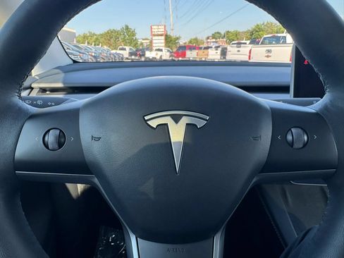 Used 2023 Tesla Model Y Long Range AWD/4WD image 22