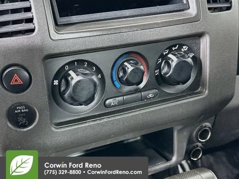 Used 2006 Nissan Frontier XE w/ (G01) XE Preferred Pkg RWD image 13