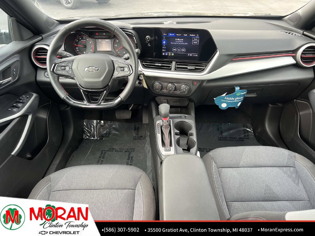 Used 2025 Chevrolet Trax RS w/ Driver Confidence Package FWD image 14