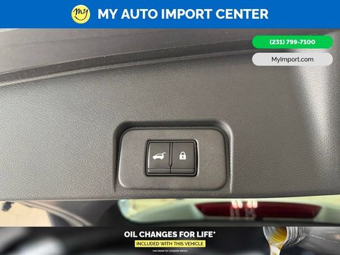 Used 2023 Nissan Rogue SL AWD/4WD image 29