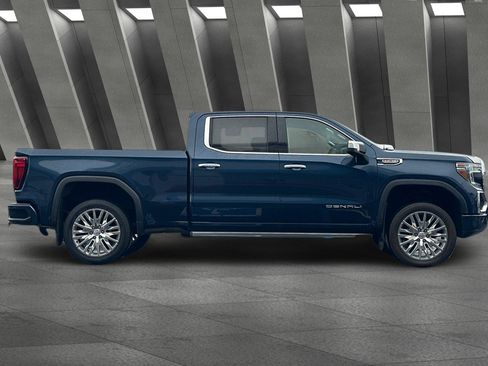 Used 2020 GMC Sierra 1500 Denali w/ Denali Ultimate Package image 3