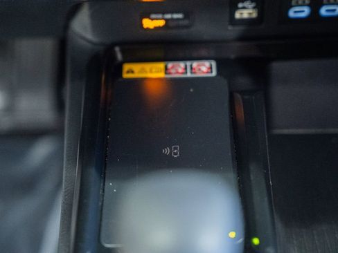 Used 2025 Toyota Camry LE image 22