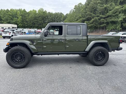 Used 2021 Jeep Gladiator Sport AWD/4WD image 4