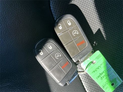 Used 2022 Jeep Compass Limited image 25