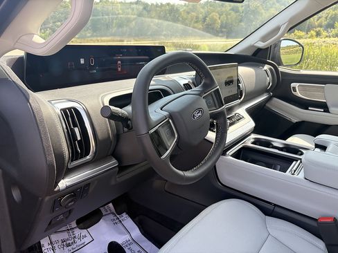 New 2027 Ford Expedition Max Platinum AWD/4WD image 30