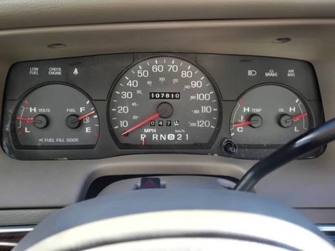 Used 2004 Mercury Grand Marquis GS RWD image 19