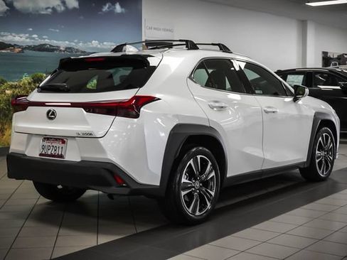 Certified 2025 Lexus UX 300h FWD w/ Accessory Package (Z2) image 6