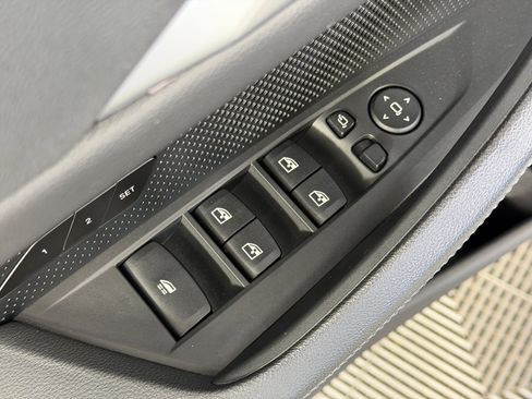 Used 2024 BMW 430i Convertible w/ M Sport Package image 19