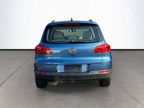 Used 2017 Volkswagen Tiguan S image 6