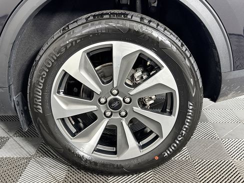 Used 2024 Ford Escape Platinum image 36