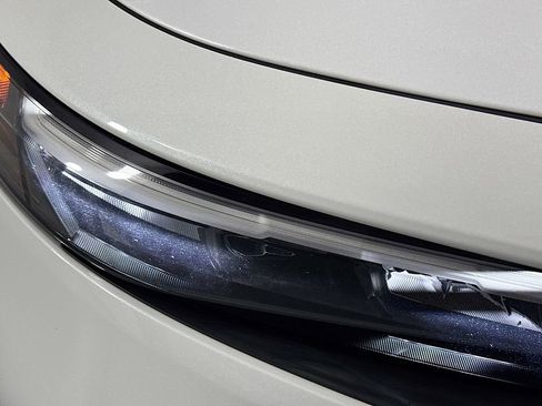 Used 2023 Honda Accord Sport image 39