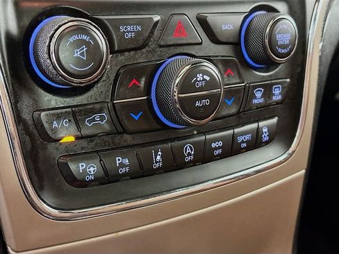 Used 2017 Jeep Grand Cherokee Summit w/ Platinum Series Group image 16