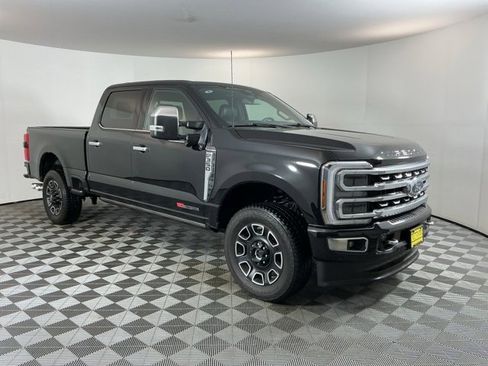Used 2024 Ford F350 Platinum image 3