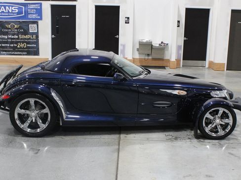 Used 2001 Chrysler Prowler RWD image 35