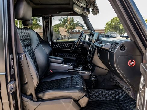 Used 2017 Mercedes-Benz G 63 AMG 4MATIC image 32