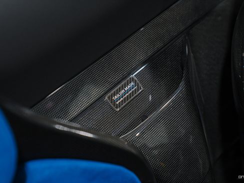 Used 2022 Ferrari SF90 Spider image 34