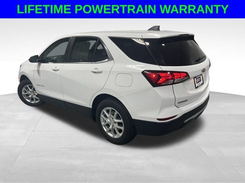 Used 2024 Chevrolet Equinox LT image 3
