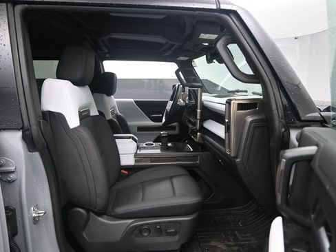 Used 2025 GMC Hummer EV 3X AWD/4WD image 27