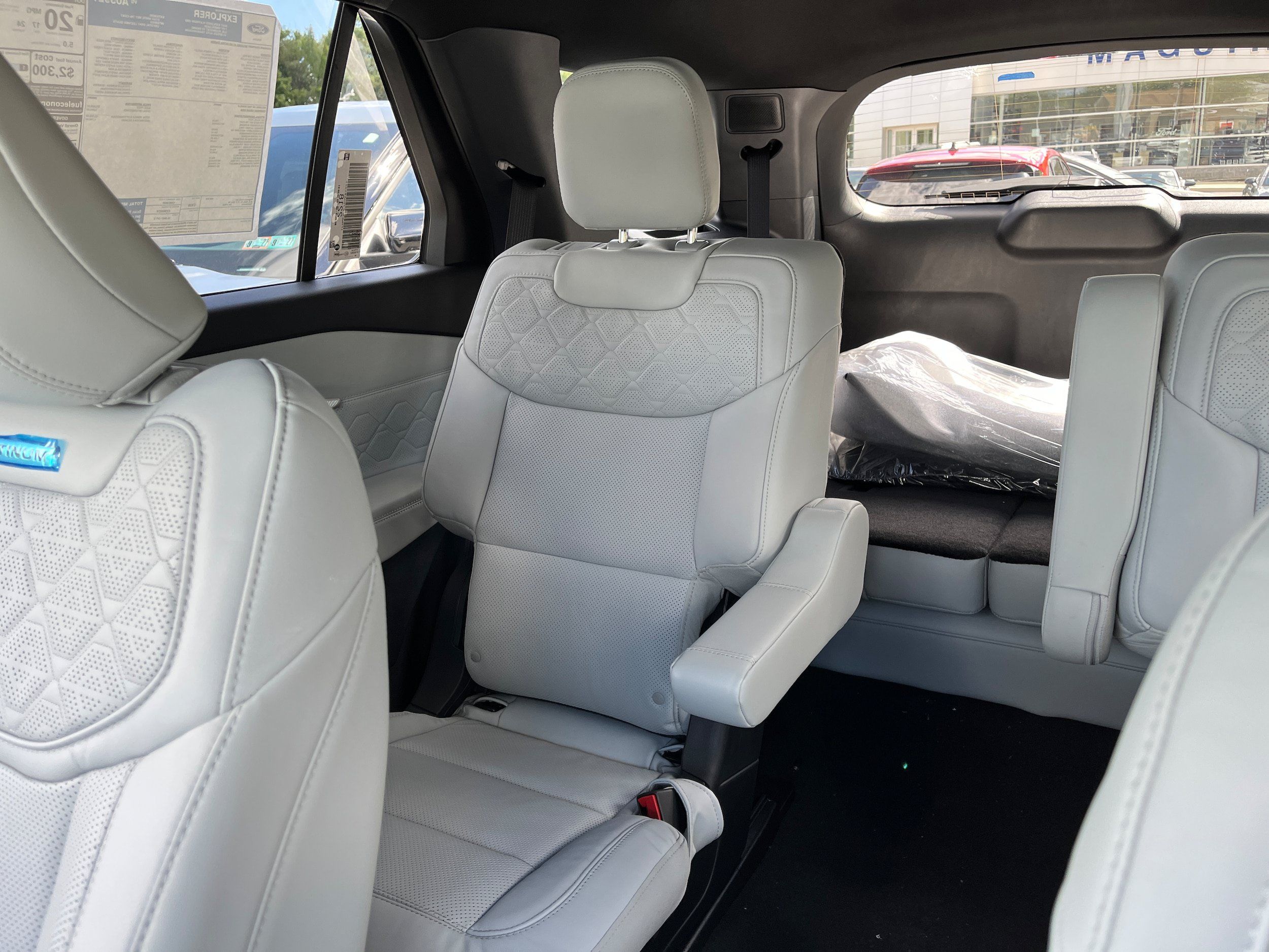 New 2027 Ford Explorer Platinum AWD/4WD image 17