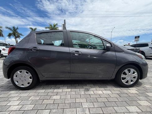 Used 2015 Toyota Yaris L FWD image 10