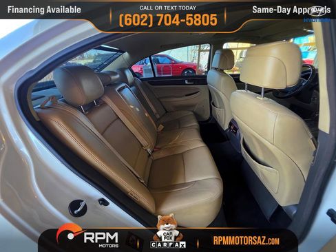 Used 2012 Hyundai Genesis 5.0 image 12